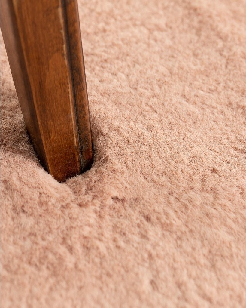Jassrug Fuzzy Kürk Halı 80 x 150 Pudra