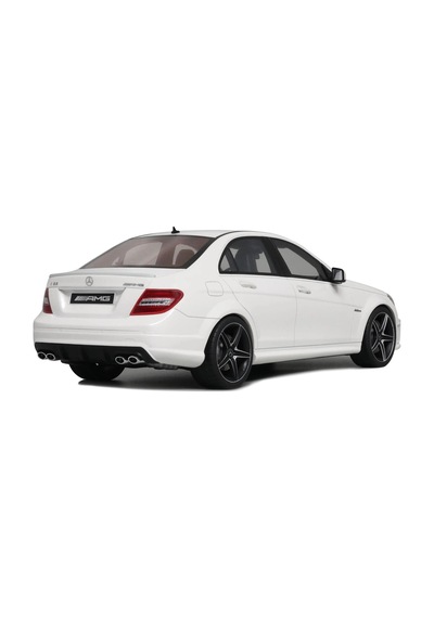 Gt Spirit Gt928 1/18 Mercedes Benz C63 Amg Diamond White 2007