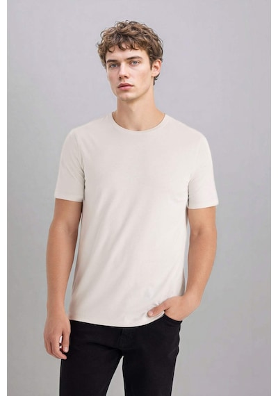 DeFacto Slim Fit Dar Kesim Bisiklet Yaka Modal Karışımlı Pamuklu Basic Düz Kısa Kollu Tişört M6606AZ25SPER20 DeFacto Slim Fit Dar Kesim Bisiklet Yaka Modal Karışımlı Pamuklu Basic Düz Kısa Kollu Tişört M6606AZ25SPER20