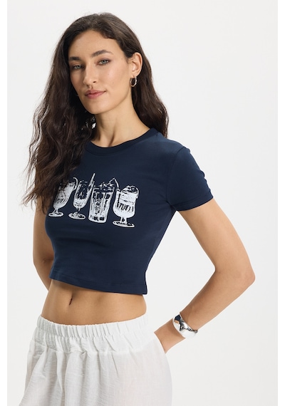Tudors Kadın Slim Fit Dar Kesim Pamuk Bisiklet Yaka Kısa Kollu Baskılı Lacivert Crop Tişört-50536 L