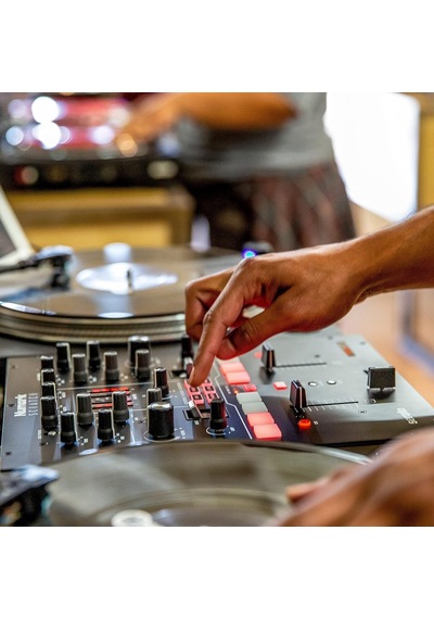 Numark Scratch Dj Mikseri
