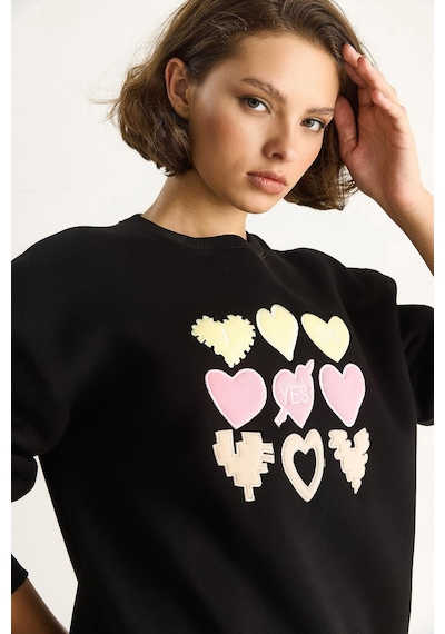 Shade Kadın Bisiklet Yaka Kalp Nakışlı Şardonlu Üç İplik Sweatshirt 6875 60283520 - Siyah