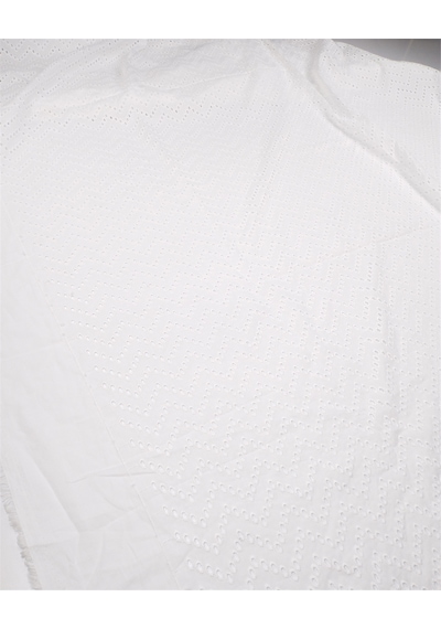 Beyaz Renkte Pamuk Vual Fisto Kumaş Gömleklik & Elbiselik 140x200cm-12634