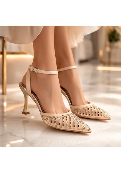 Modaonn Kadın Taş İşlemeli Slingback İnce Topuk Ayakkabı Altın