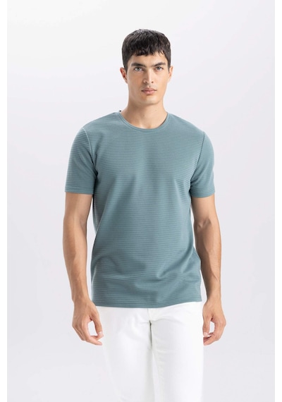 DeFacto Slim Fit Dar Kesim Bisiklet Yaka Basic Düz Kısa Kollu Tişört M6608AZ25SPGN829