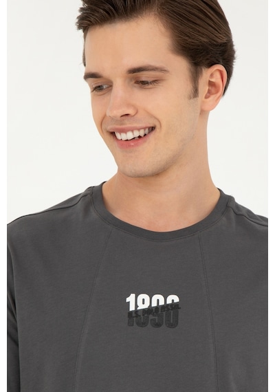 U.S. Polo Assn. Erkek Comfort Fit Bisiklet Yaka Antrasit Tişört 50287049-VR006 U.S. Polo Assn. Erkek Comfort Fit Bisiklet Yaka Antrasit Tişört 50287049-VR006