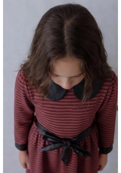 Fesshera Kids Kız Çocuk Elbise Suni Deri Detaylı Bebe Yaka Sırtı Fermuarlı Şık Elbise Pembe Fesshera Kids Kız Çocuk Elbise Suni Deri Detaylı Bebe Yaka Sırtı Fermuarlı Şık Elbise Pembe