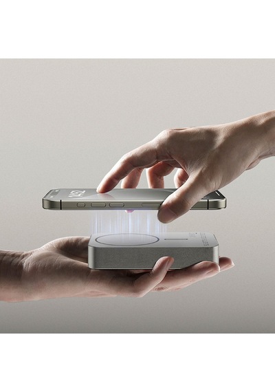 Momax IP133E Q.Mag X2 35W 20000 mAh Wireless Powerbank Titanium
