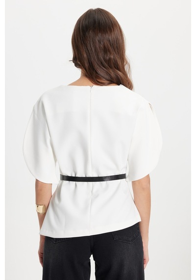 Tudors Kadın Slim Fit Dar Kesim Kol Detaylı İnce Kemerli Fermuarlı Beyaz Bluz Gömlek-50759