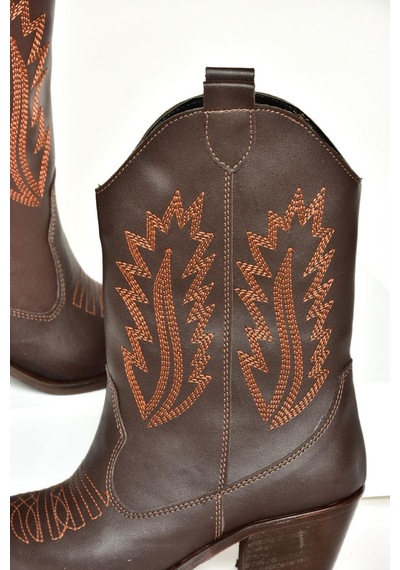 Fox Shoes T267655009 Kahverengi Kalın Topuklu Kadın Bot Kahverengi-suni Deri Kahverengi Fox Shoes T267655009 Kahverengi Kalın Topuklu Kadın Bot Kahverengi-suni Deri Kahverengi