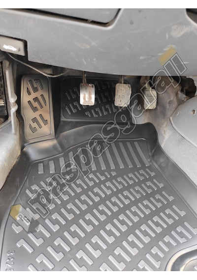 Hyundai Accent Admire 2000-2006 Arası 3D Havuzlu Paspas Hyundai Accent Admire 2000-2006 Arası 3D Havuzlu Paspas