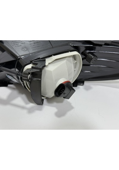 Skoda Fabia Halojen Sis Lambası 5jd941700a Sağ
