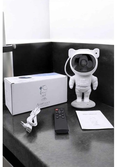 Tek Astronot Görünümlü Projeksiyon Speaker Taşınabilir Najmaddin