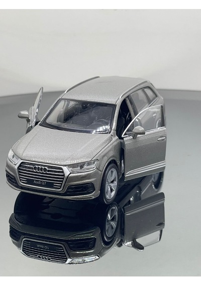 1.36 Ölçek Audi Q7 Metal Oyuncak Araba - Gri