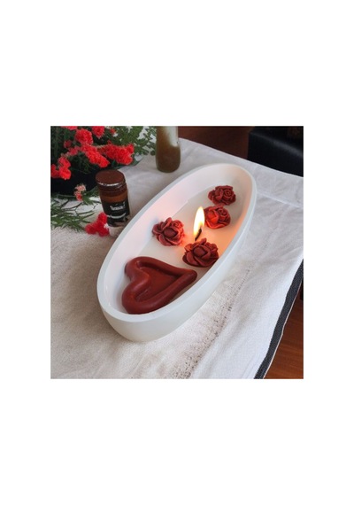 Oval Seramikte Kalp Ve Gül Figürlü Romantik Mum El Yapımı Dekoratif Beyaz