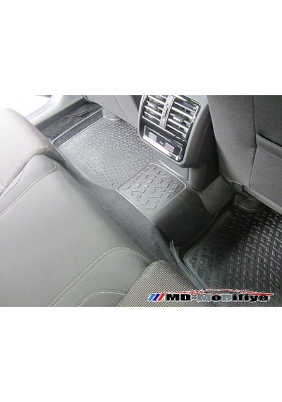 Volkswagen Passat B8 Paspas. B8 Havuzlu Ithal 3D Paspas 2015-