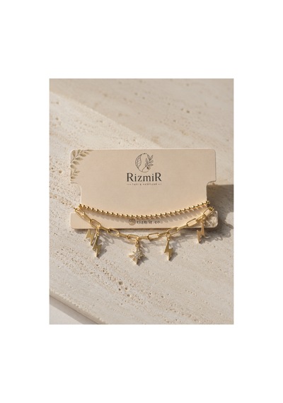 Charm Detaylı Altın Renk Kadın Bileklik