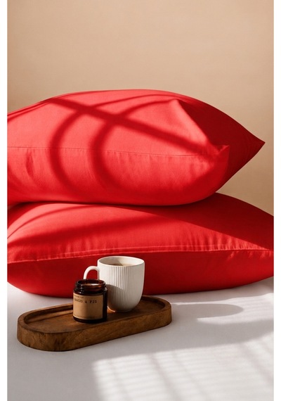 Kırmızı Renkli Pamuklu Ranforce Kumaş Kapaklı Yastık Kılıfı 2 Adet 50x70 Cm