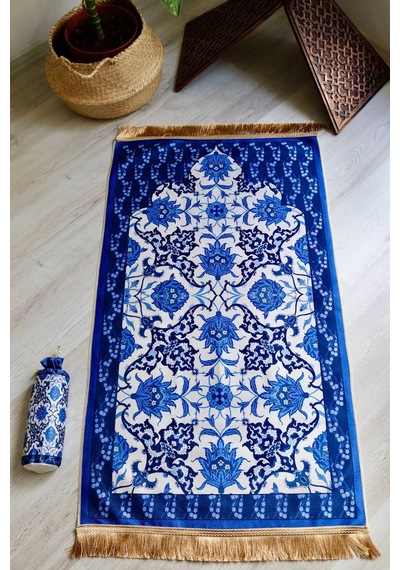 Taşınabilir İpek Dokulu Keseli Seccade S1031 Lacivert Renk Mavi