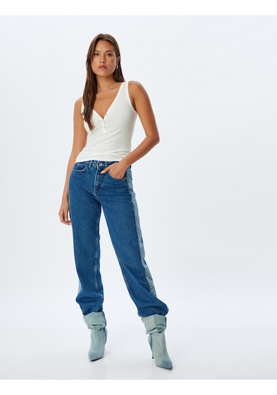 Koton V Yaka Atlet Dokulu Çıt Çıt Düğme Kapamalı Slim Fit Beyaz 4sak10975ek