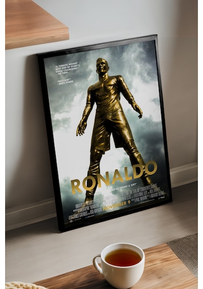 Cristiano Ronaldo Siyah Ahşap Çerçeveli Poster, Spor Duvar Tablosu