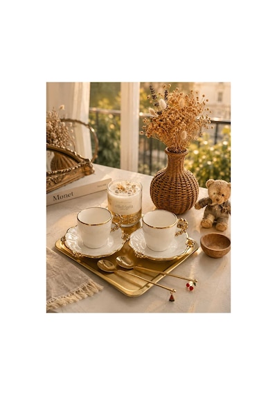 Doğum Günü, Özel Gün, Yeni İş, Yeni Ev Hediyesi Doğal Soya Mum, Porselen Fincan, Gold Tepsi Ve Rattan Vazo Seti