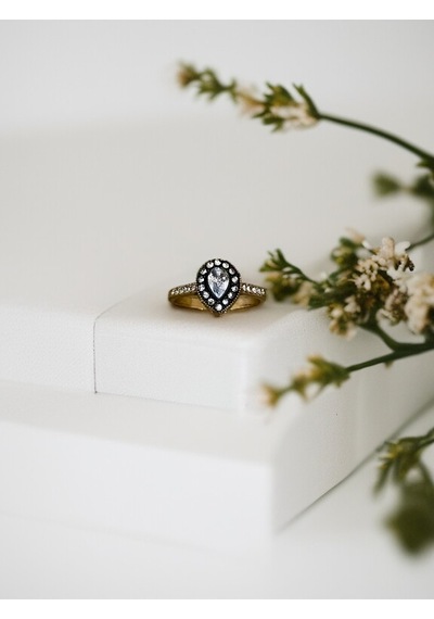 Swarovski Taşlı Su Damlası Yüzük Beyaz