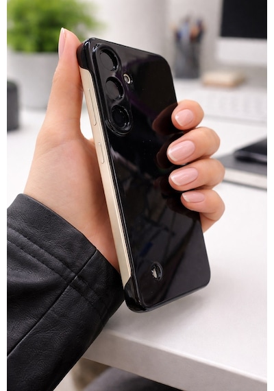 Samsung Galaxy S23 Fe Uyumlu Kamera Korumalı Yanları Açık Sararmaz Sert Mika Şeffaf Kılıf