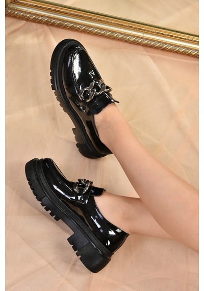 Fox Shoes Siyah Rugan Kalın Tabanlı Kadın Günlük Ayakkabı K294760