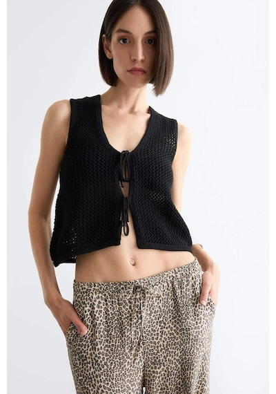 Defacto Regular Fit V Yaka Önden Bağlamalı Bluz E9864ax25smbk34 Siyah