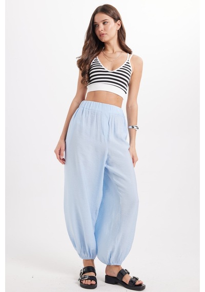 Tudors Kadın Slim Fit Dar Kesim Sırtı Çapraz Bağlamalı Askılı V Yaka Çizgili Ekru Crop -51087