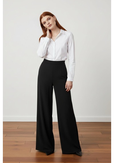 Pera Moda Kadın Basic Gizli Düğme Özellikli Gömlek Beyaz