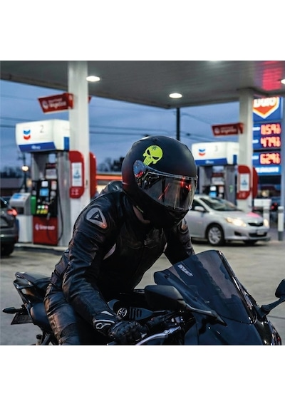 Punisher Yamaha Neon Sarı Yeşil Sticker