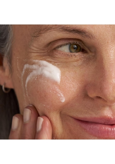 Skin Resurfacing Cleanser Zamansız Yaşlanan Ciltler Için Cift Etkili Temizleyici 150 Ml