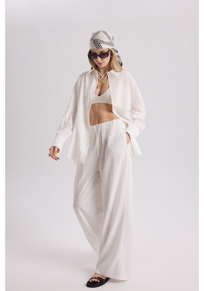 Mai Collection Mai Studios Co. Nunzia Arka Detaylı Ekru Oversize Gömlek Pantolon Takım Ekru Mai Collection Mai Studios Co. Nunzia Arka Detaylı Ekru Oversize Gömlek Pantolon Takım Ekru