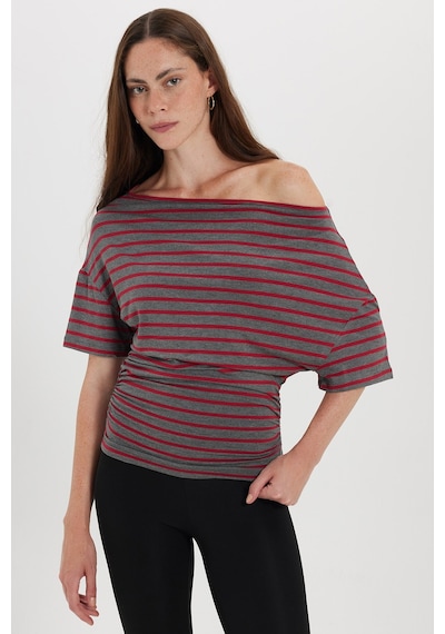 Tudors Kadın Regular Fit Klasik Kesim Asimetrik Yaka Yarasa Kol Çizgili Likralı Bordo Viskon Crop Bluz-52831
