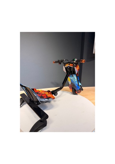 Drift Scooter 3 Hızlı 25 Km/h 100 Kg Taşıma Kapasiteli Kırmızı Kırmızı