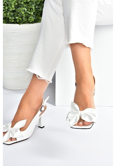 Fox Shoes Beyaz Kurdele Detaylı Kadın Topuklu Ayakkabı K749384909