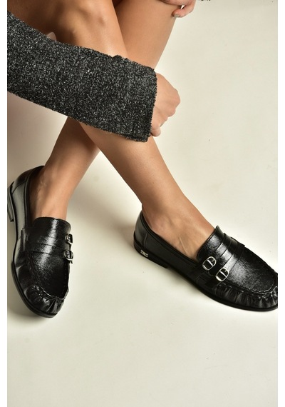 Fox Shoes Z820024208 Siyah Rugan Büzgü Detaylı Çift Tokalı Loafer Ayakkabı