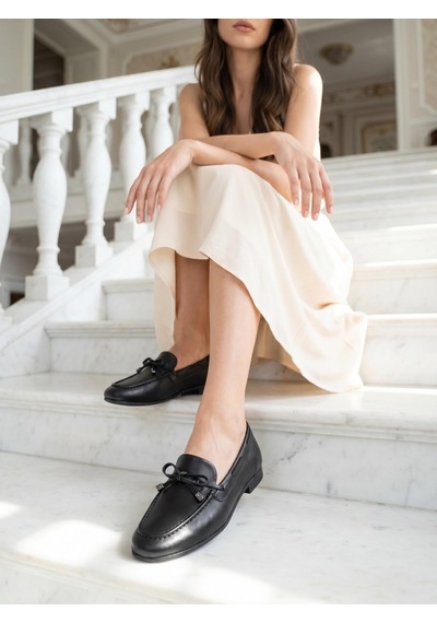Nesilshoes Eliz 25216 Siyah Hakiki Soft Deri Fiyonklu Kadın Ayakkabı
