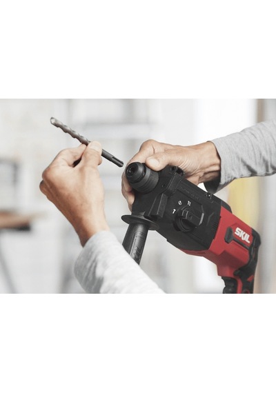 Skil 1770GA 850W 2.8J Çantalı 3 Delici Uç +1 Mandren Kırıcı Delici