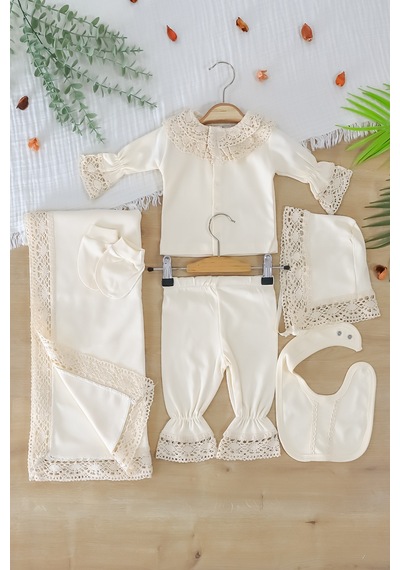 Sitilin Kız Bebek Natural Pamuk Kumaş 6 Li Dantelli Lüks Battaniyeli Hastane Çıkışı Zıbın Seti Stl7019 Bej