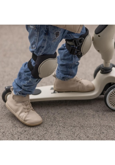 Scoot And Ride Xxs-s Dizlik Ve Dirseklik Scooter Koruyucu Set Açık Gri 230925-00017 Açık Gri
