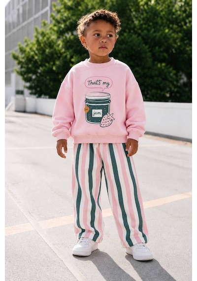 That's My Jam Çilek Baskılı Sweatshirt Çizgili Eşofman 3ip Alt Üst Takım Pembe That's My Jam Çilek Baskılı Sweatshirt Çizgili Eşofman 3ip Alt Üst Takım Pembe