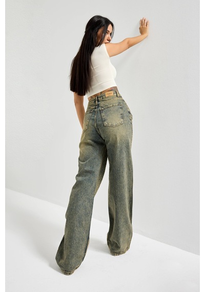 Itsbasic Kadın T.kot Rengi T-4w5-11 Straight Fit Yüksek Bel Parlak Taşlı Özel Tasarım Denim Jean Itsbasic Kadın T.kot Rengi T-4w5-11 Straight Fit Yüksek Bel Parlak Taşlı Özel Tasarım Denim Jean