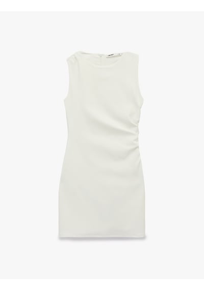 Koton Slim Fit Kolsuz Drape Detaylı Bisiklet Yaka Mini Elbise Beyaz 6sak80033pk