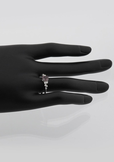 Oval Spinel Pırlanta Tektaş Yüzük