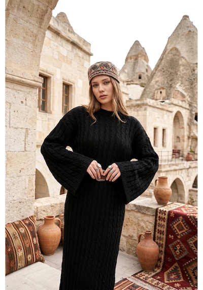 Sayzen Your Shine Trend Saç Örgülü Bisiklet Yaka Triko Elbise Siyah