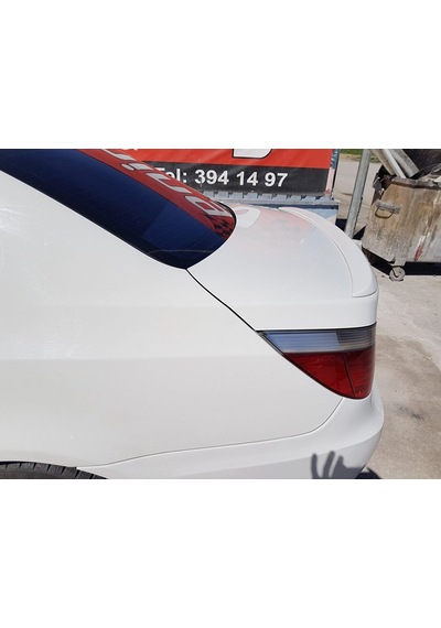 Bmw 5.20 E60 Spoiler------Fibersan Tuning