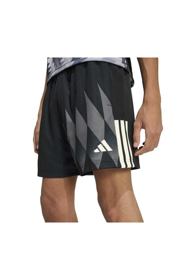 Black/owhıte/grefou Adidas Erkek Günlük Şort M Tiro Cg Sho Ka9152 Siyah